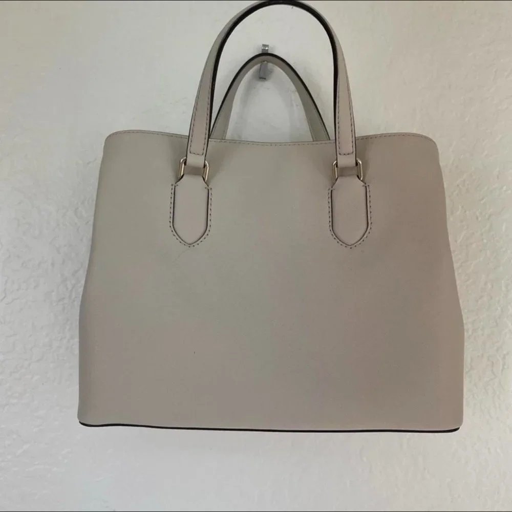 Kate Spade Purse - Picture 5 of 5